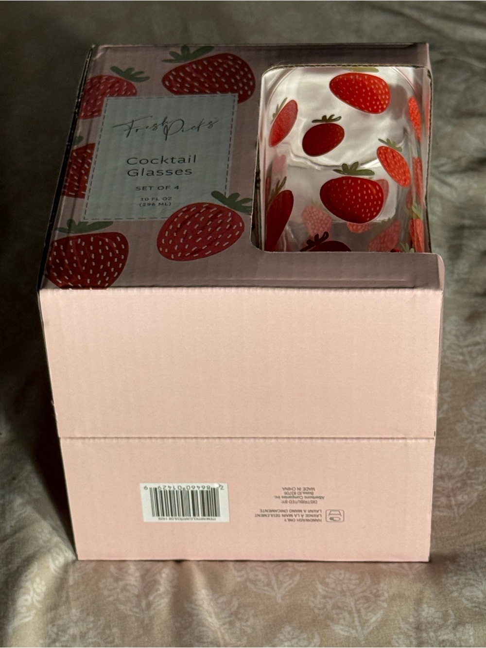 NIB Fresh Picks Strawberry Cocktail Glasses Set of 4 10oz - Picture 6 of 6